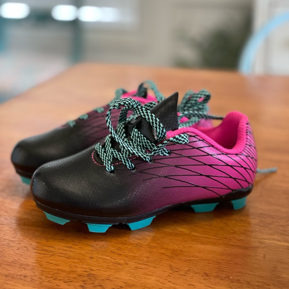 NEW little girl cleats by DSG Sz 8